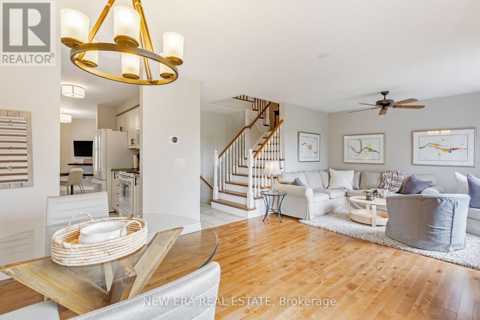 44 Millcliff Circle, Aurora, Ontario  L4G 7N7 - Photo 13 - N13436284