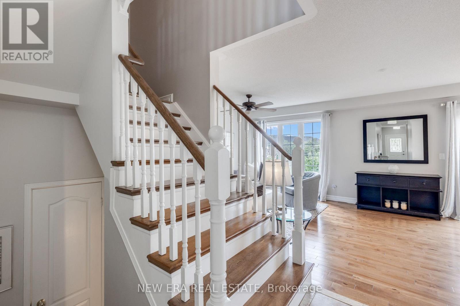 44 Millcliff Circle, Aurora, Ontario  L4G 7N7 - Photo 15 - N13436284