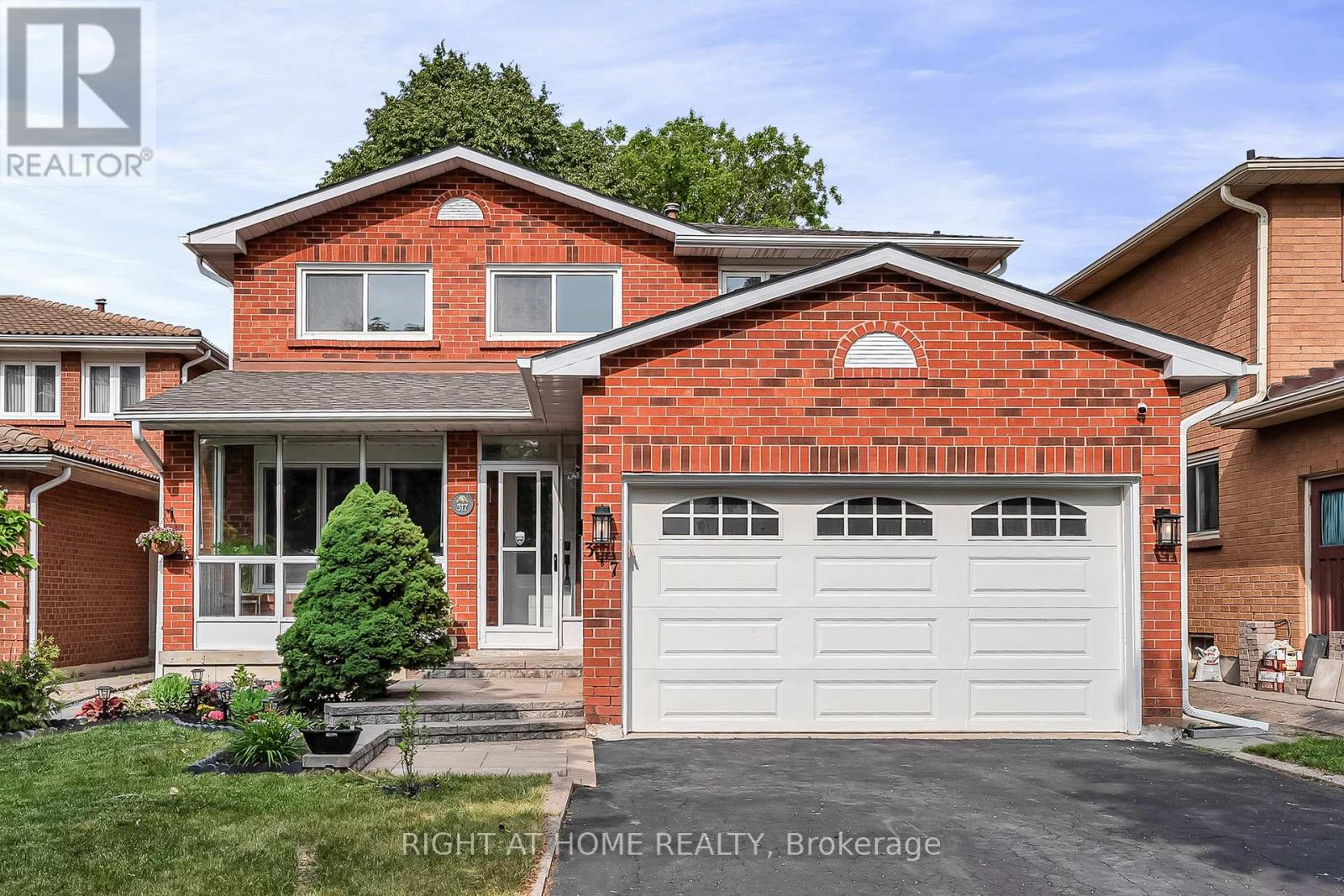317 ATHA AVENUE, Richmond Hill, Ontario