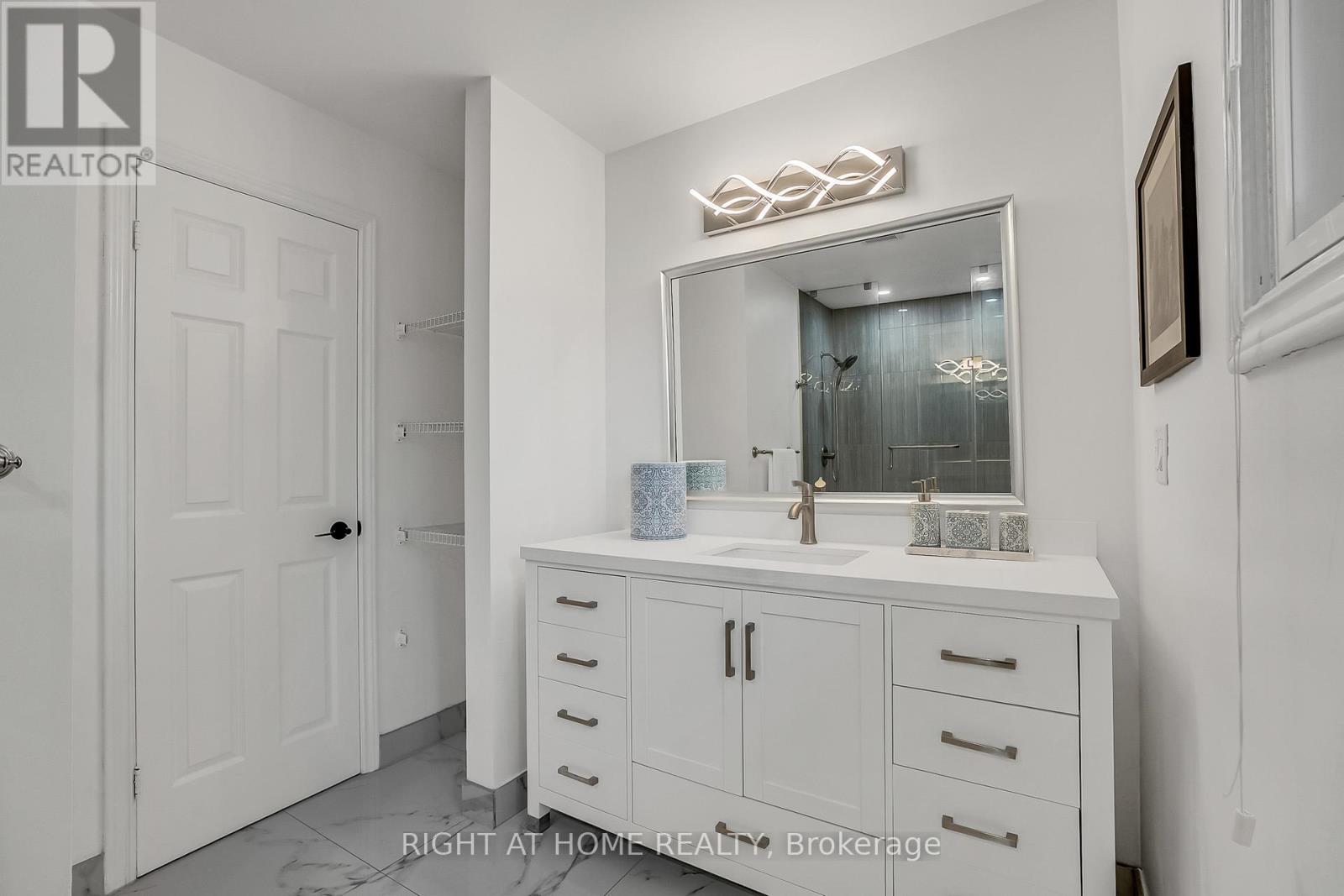 317 Atha Avenue, Richmond Hill, Ontario  L4C 6A8 - Photo 22 - N13436378