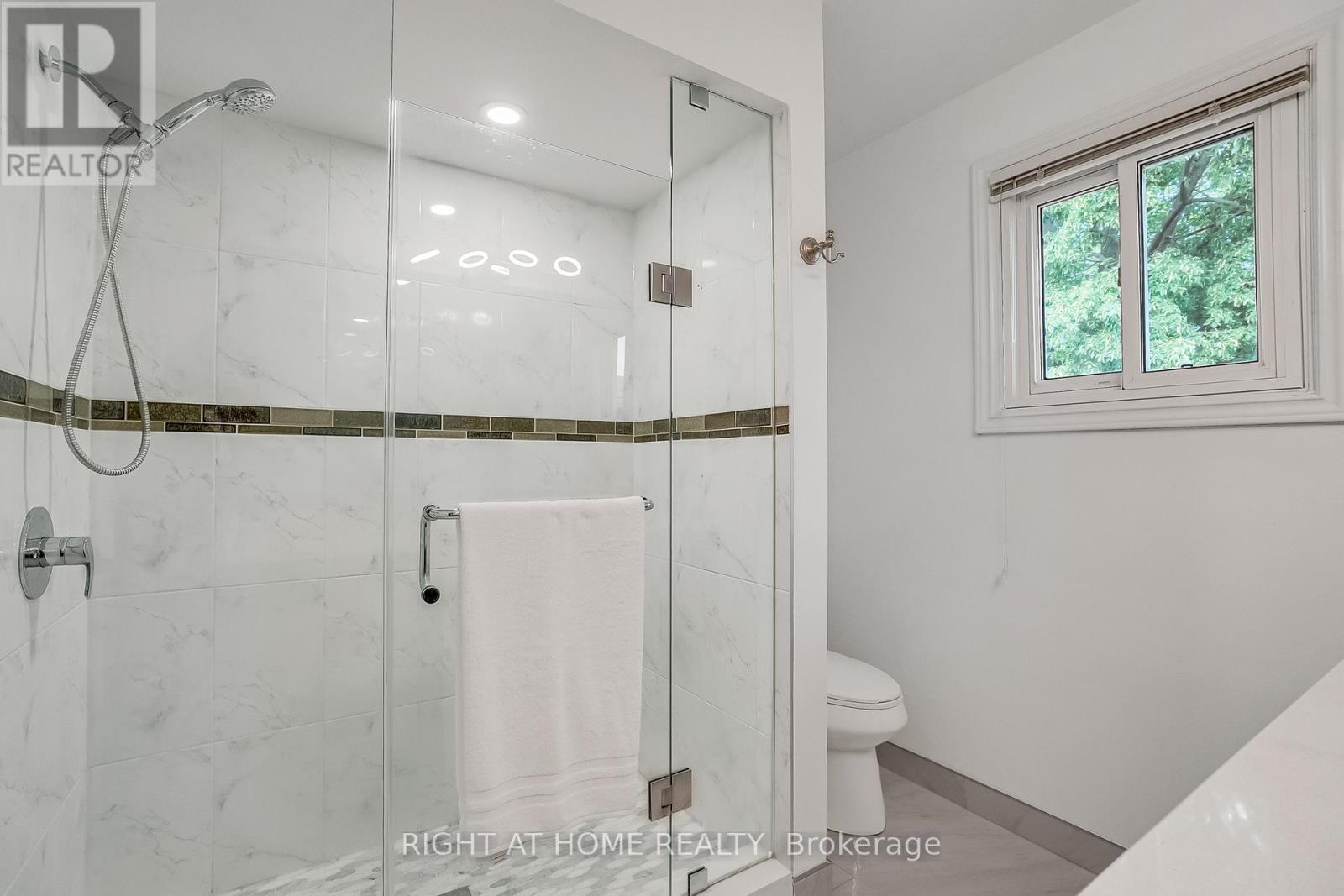 317 Atha Avenue, Richmond Hill, Ontario  L4C 6A8 - Photo 29 - N13436378