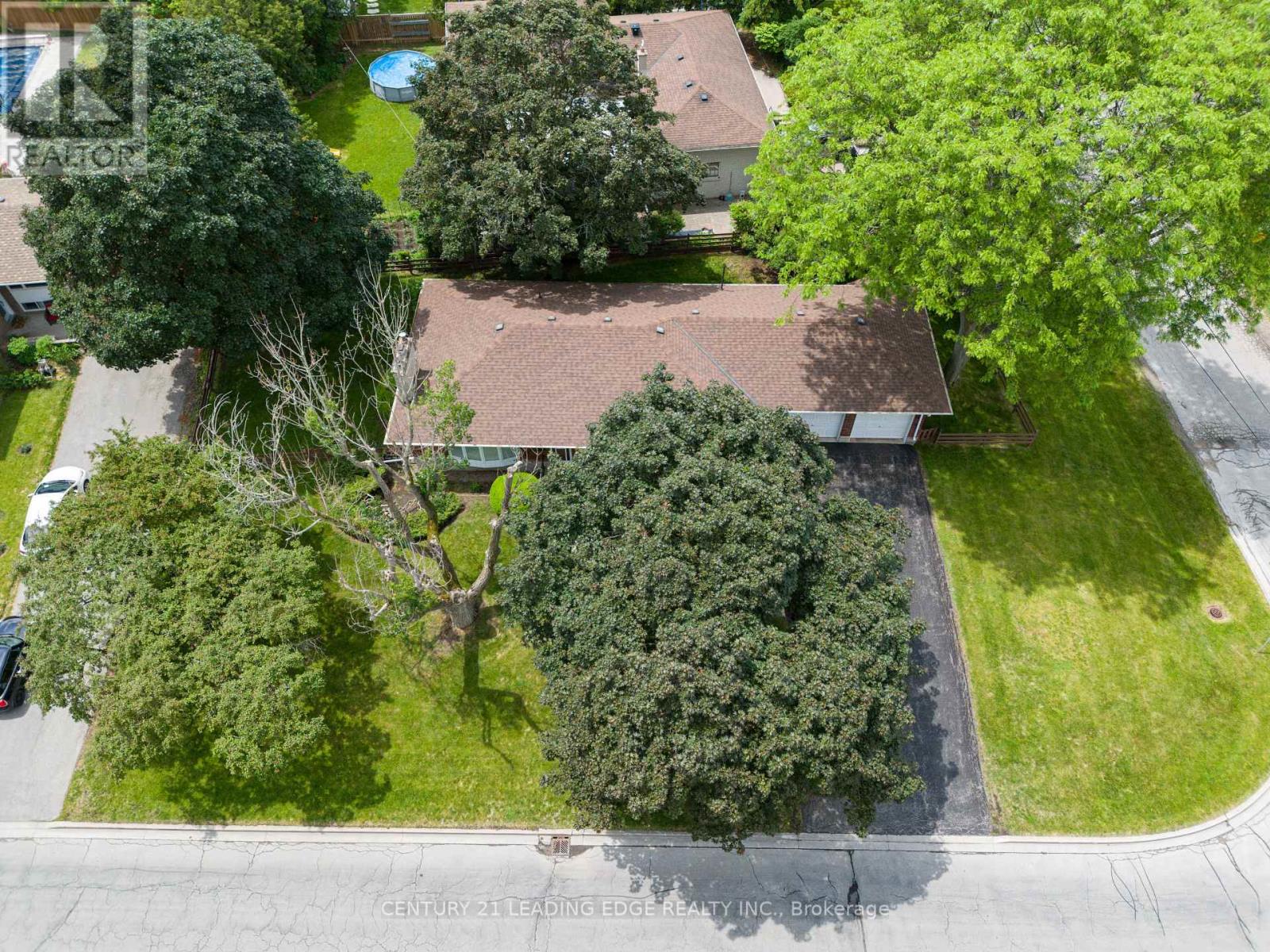 6 Paramount Road, Markham, Ontario  L3P 2V8 - Photo 30 - N13436388