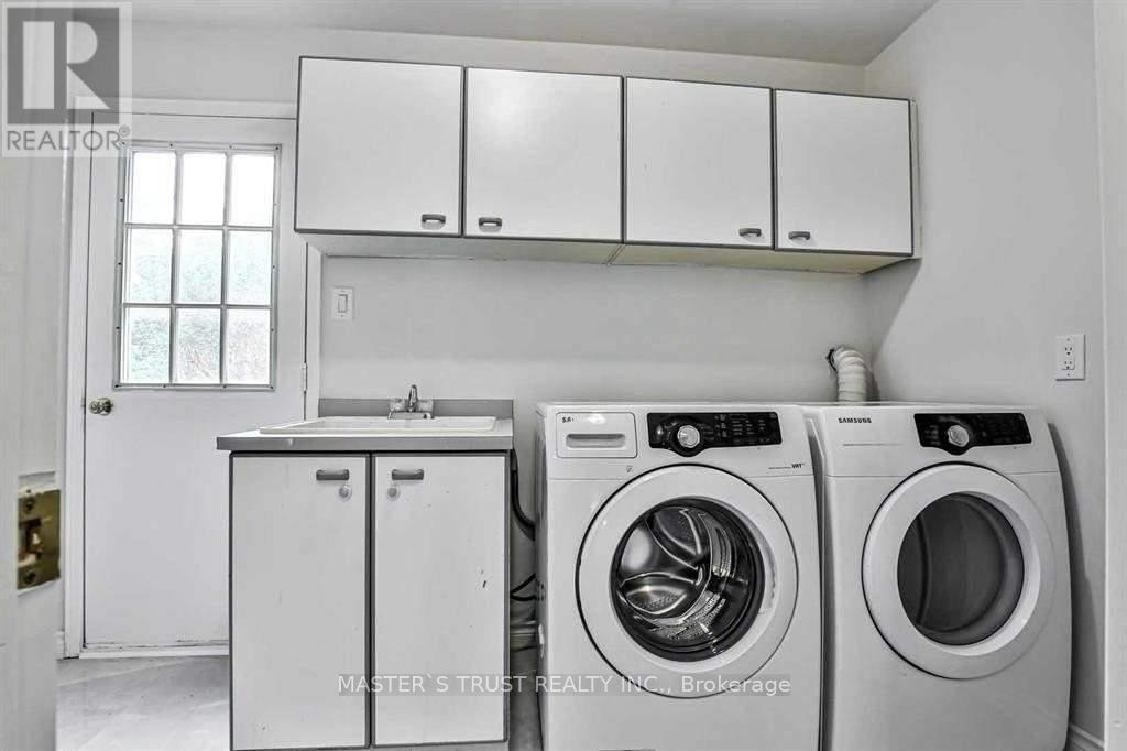 92 Cavalry Trail, Markham, Ontario  L3R 9H8 - Photo 11 - N13436394