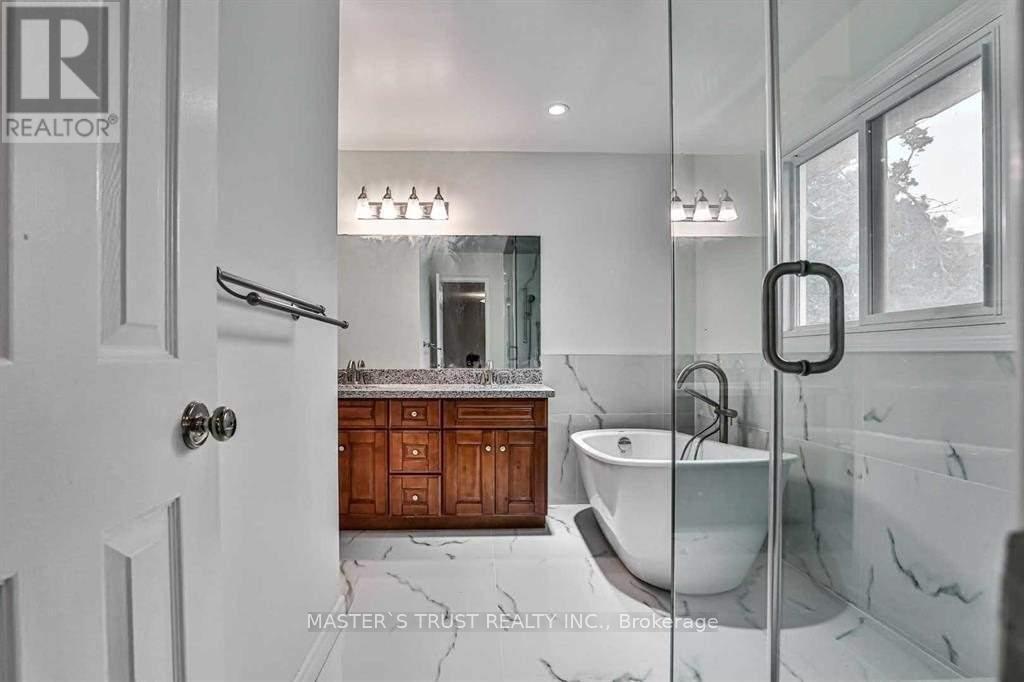 92 Cavalry Trail, Markham, Ontario  L3R 9H8 - Photo 14 - N13436394