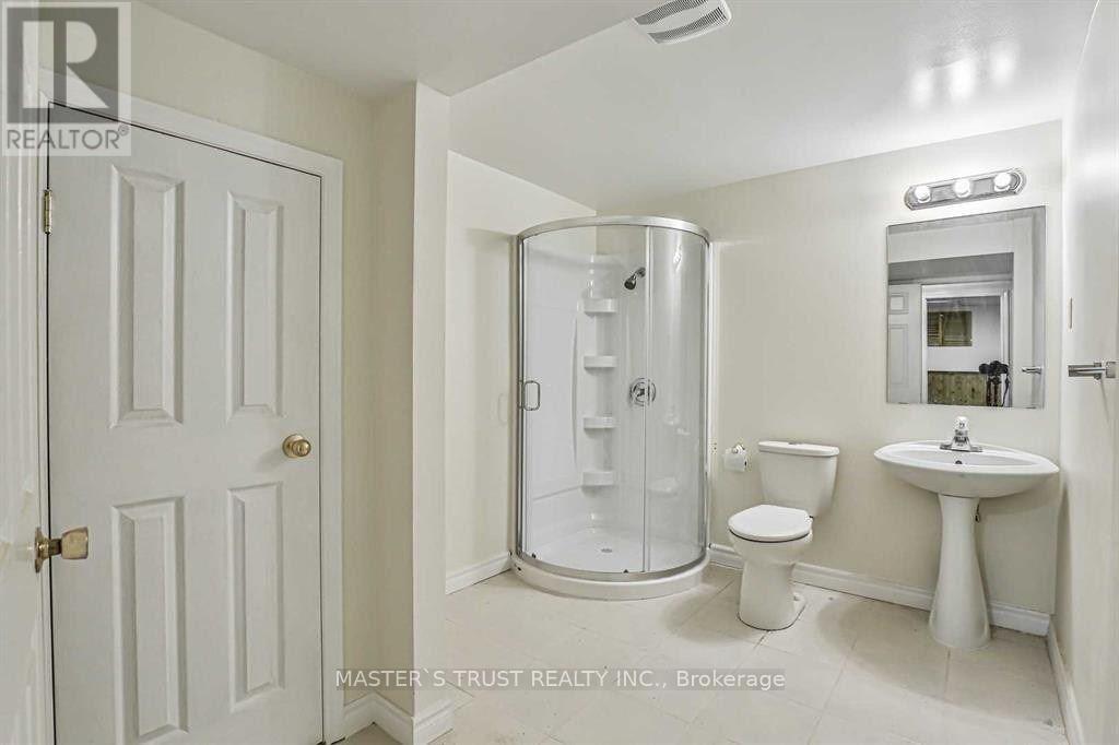 92 Cavalry Trail, Markham, Ontario  L3R 9H8 - Photo 23 - N13436394