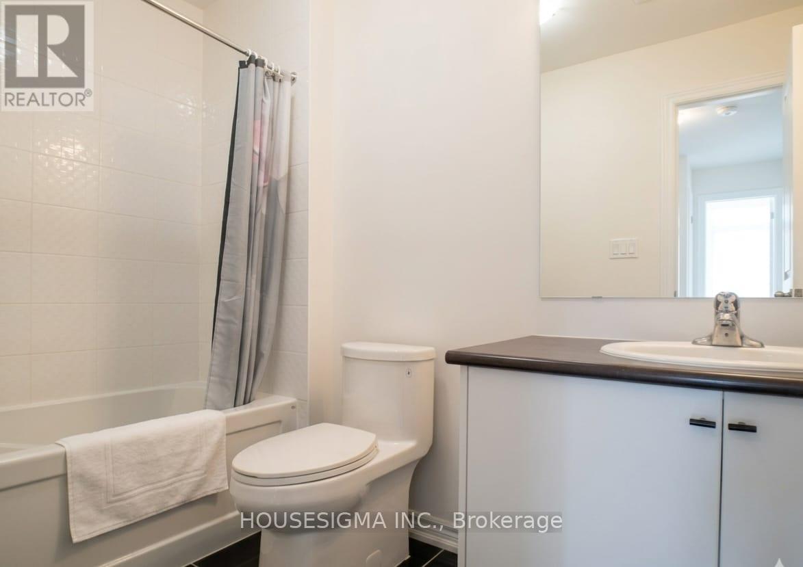 132 Turnberry Lane, Barrie (Painswick South), Ontario  L9J 0M3 - Photo 17 - S13436418