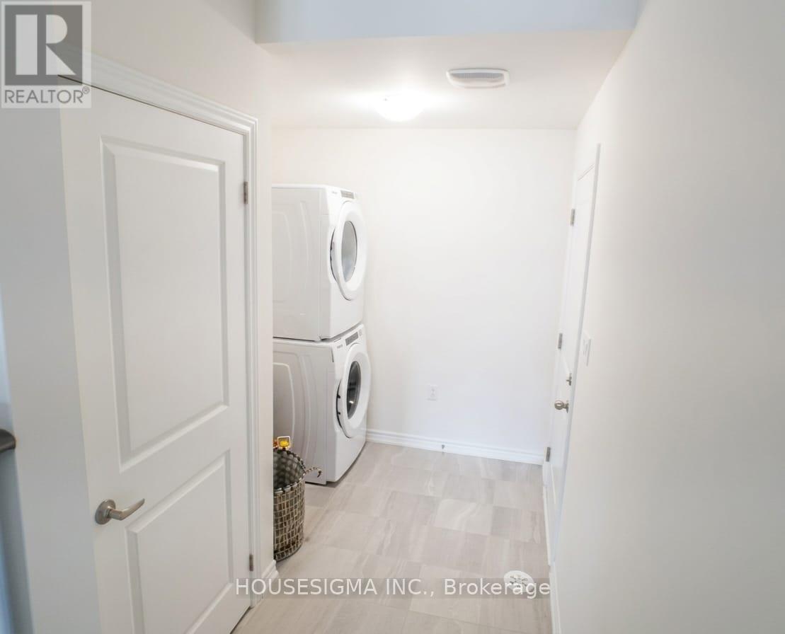 132 Turnberry Lane, Barrie (Painswick South), Ontario  L9J 0M3 - Photo 3 - S13436418
