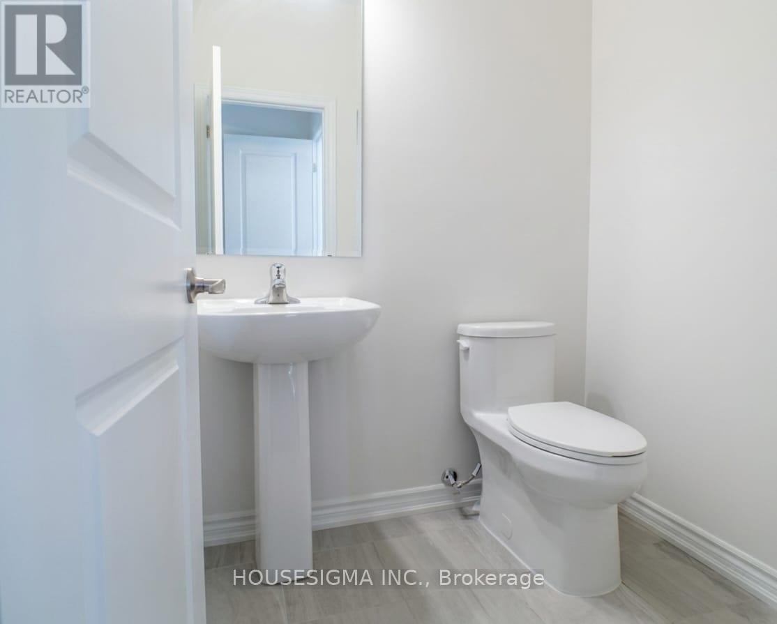 132 Turnberry Lane, Barrie (Painswick South), Ontario  L9J 0M3 - Photo 4 - S13436418