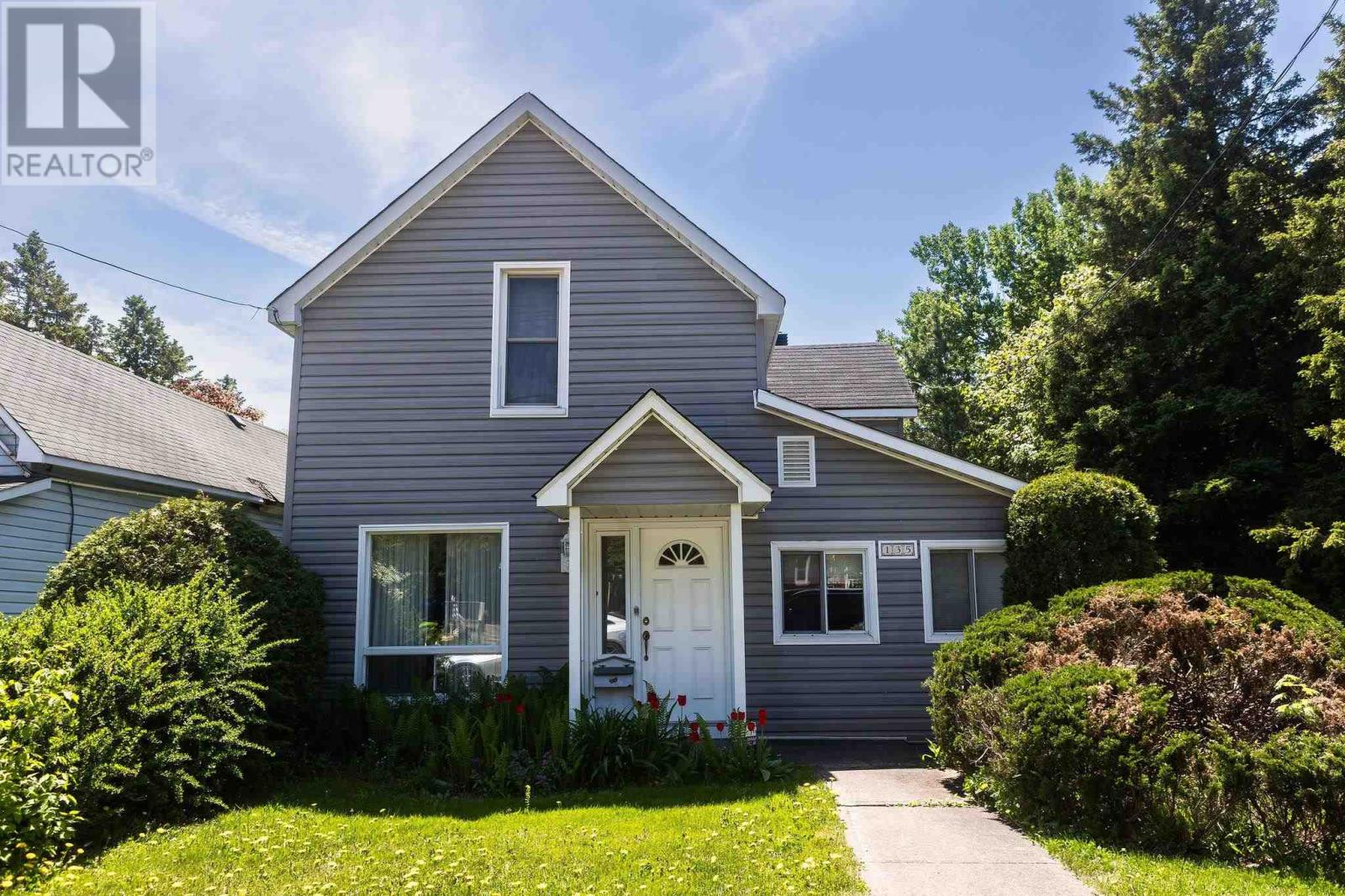 135 Salisbury Ave, Sault Ste. Marie, Ontario P6B 1M3 - Photo 1 - SM261423