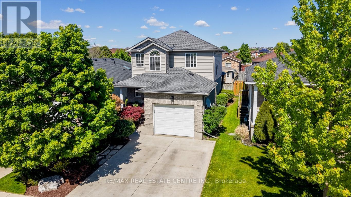 101 EDGEMERE DRIVE, Cambridge, Ontario