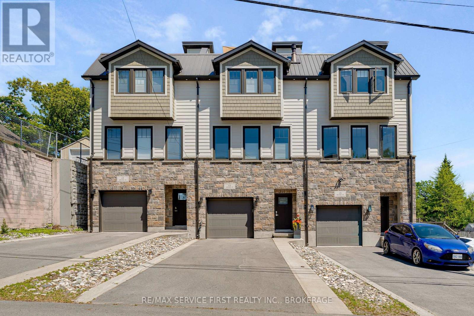 15 Grange Street, Kingston, Ontario  K7M 2J5 - Photo 2 - X13436592