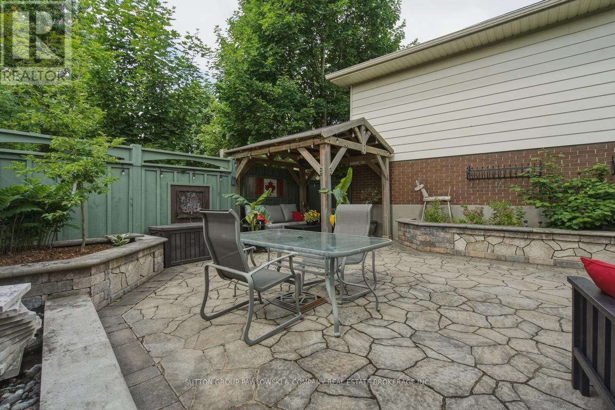 35 Key Hill Road, London North, Ontario  N6G 2G2 - Photo 35 - X13436696