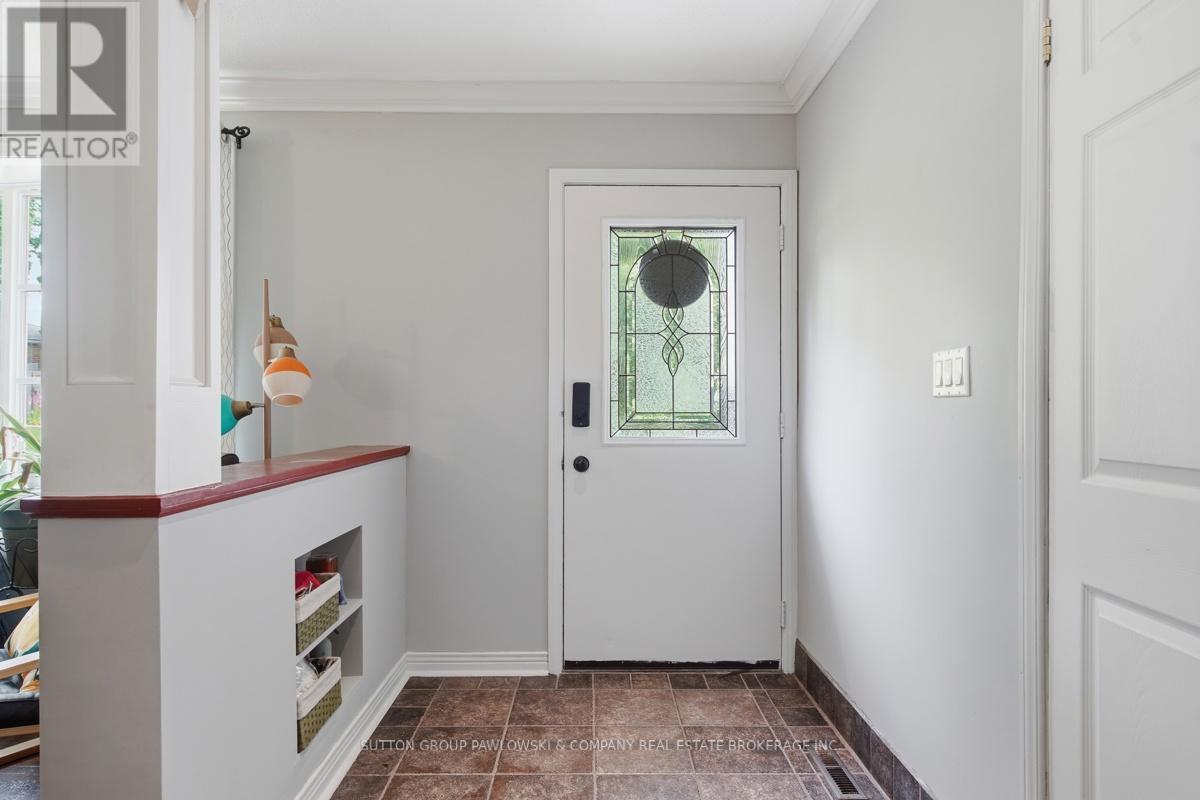 35 Key Hill Road, London North, Ontario  N6G 2G2 - Photo 4 - X13436696