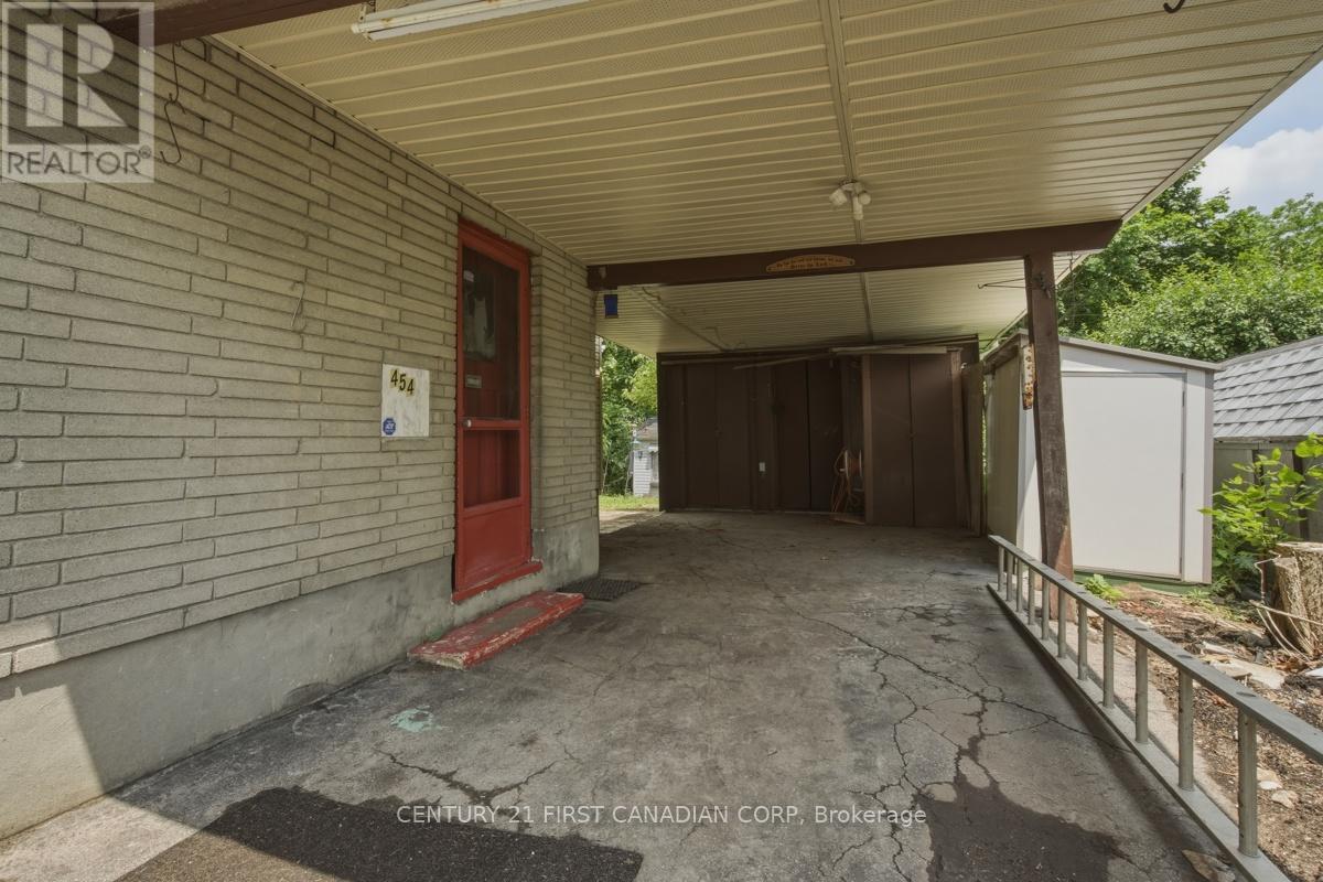454 Beachwood Avenue, London South, Ontario N6J 3K1 - Photo 4 - X13436732