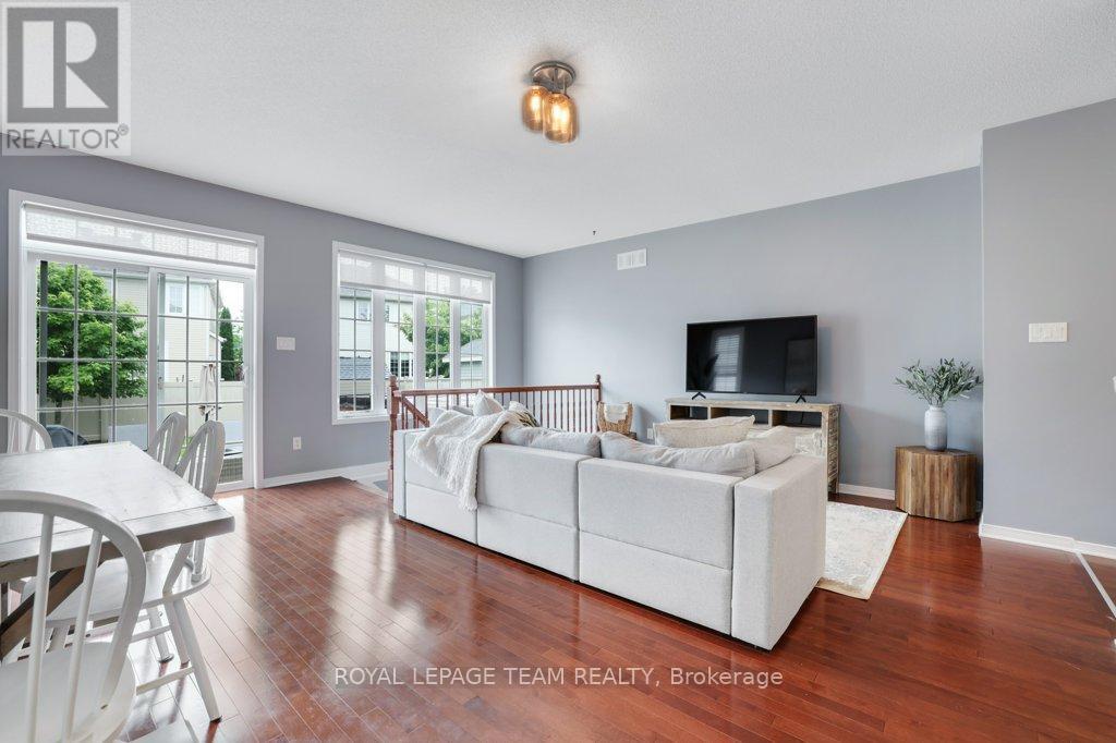 556 Dalewood Crescent, Ottawa, Ontario  K2S 0L3 - Photo 10 - X13436622