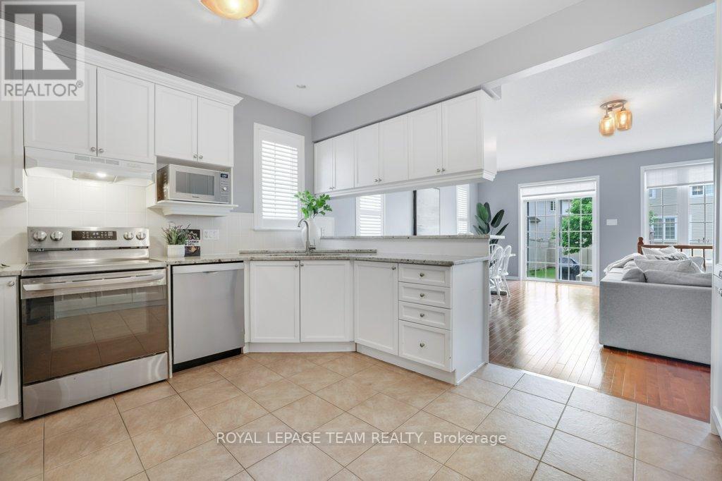 556 Dalewood Crescent, Ottawa, Ontario  K2S 0L3 - Photo 5 - X13436622