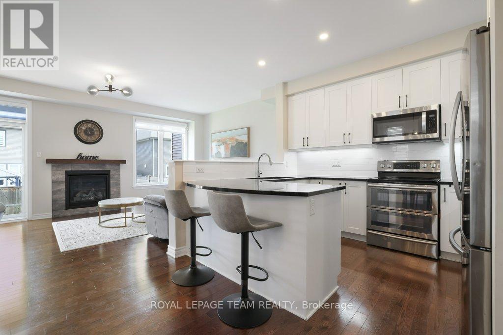 702 Vivera Place, Ottawa, Ontario  K2S 2M8 - Photo 6 - X13436628