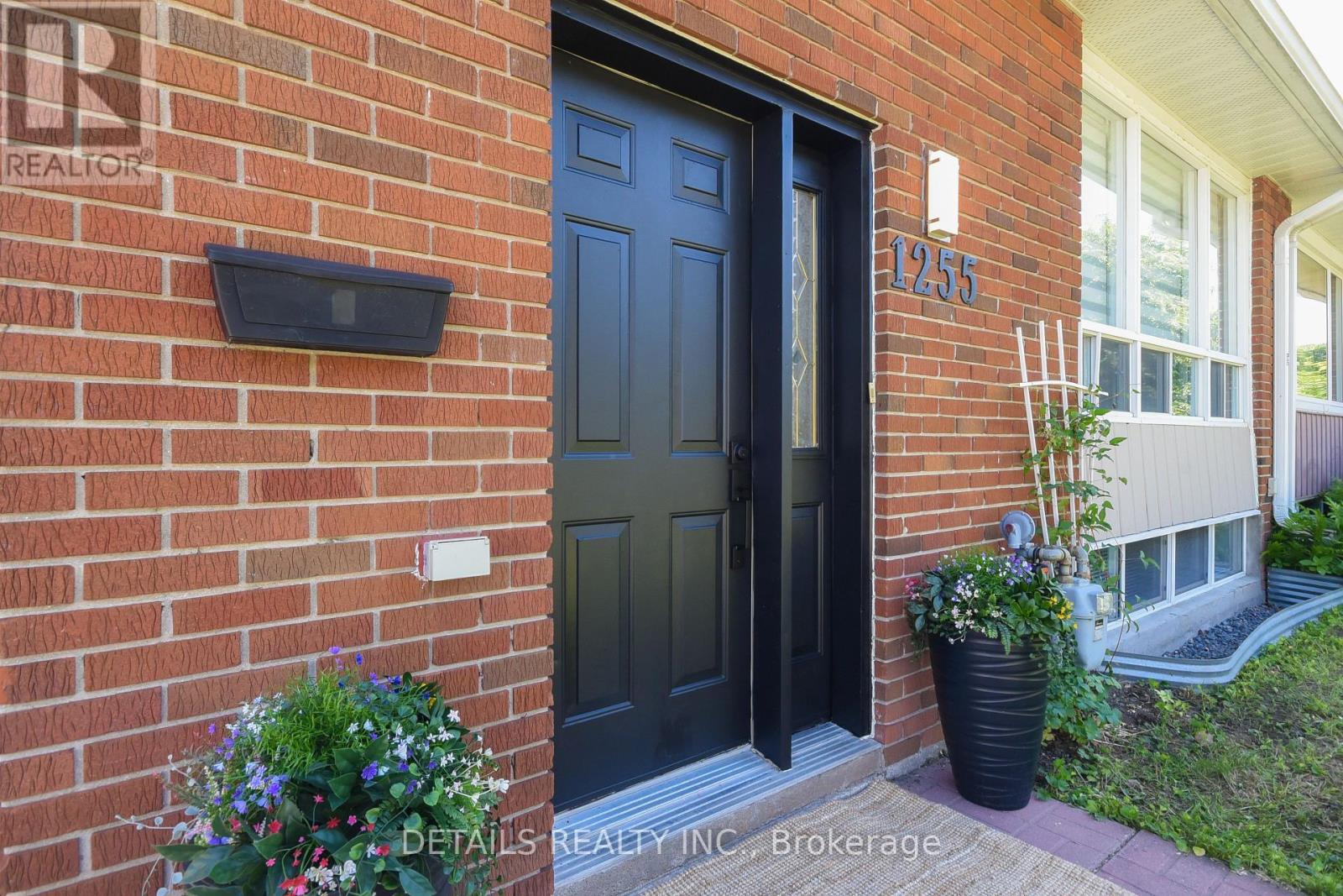 1255 Highgate Road, Ottawa, Ontario  K2C 2Y5 - Photo 2 - X13436680