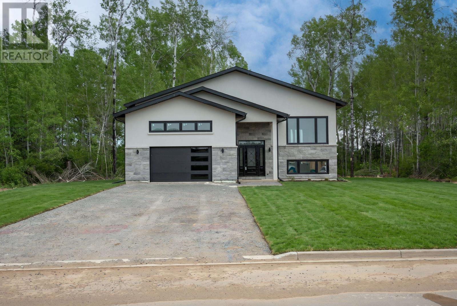 3435 King George's Park Dr., Thunder Bay, Ontario  P7K 1K8 - Photo 3 - TB2601467