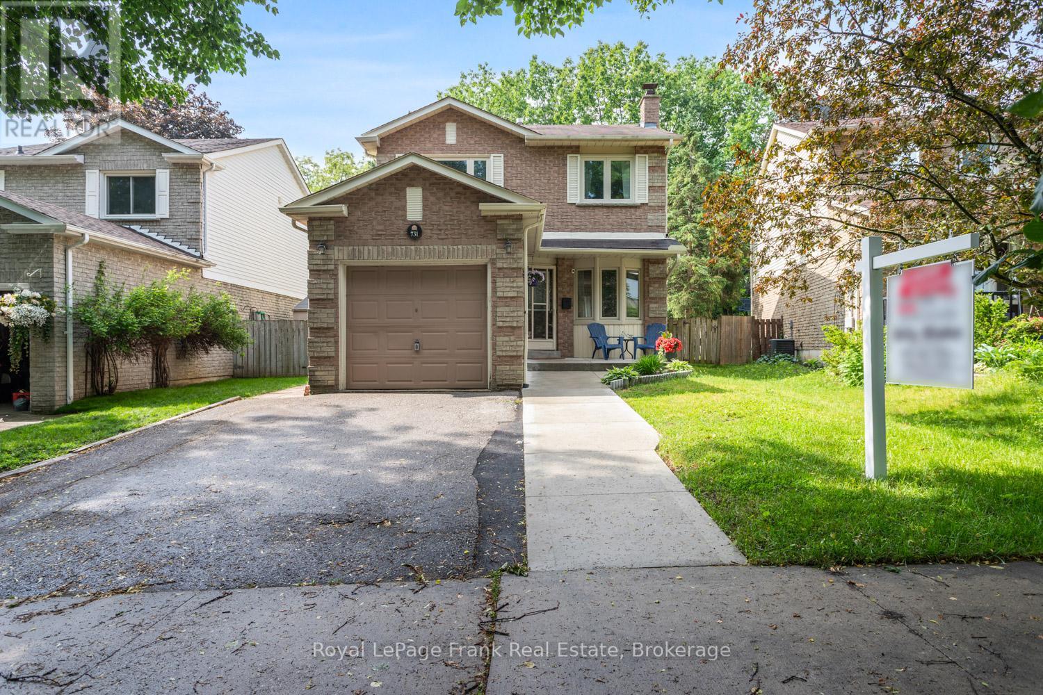 731 HONEY TREE COURT, Whitby, Ontario