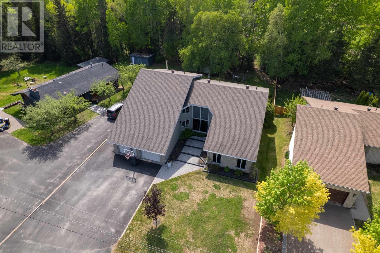 115 Chercover Dr, Thunder Bay, Ontario  P7G 1A7 - Photo 4 - TB2601484