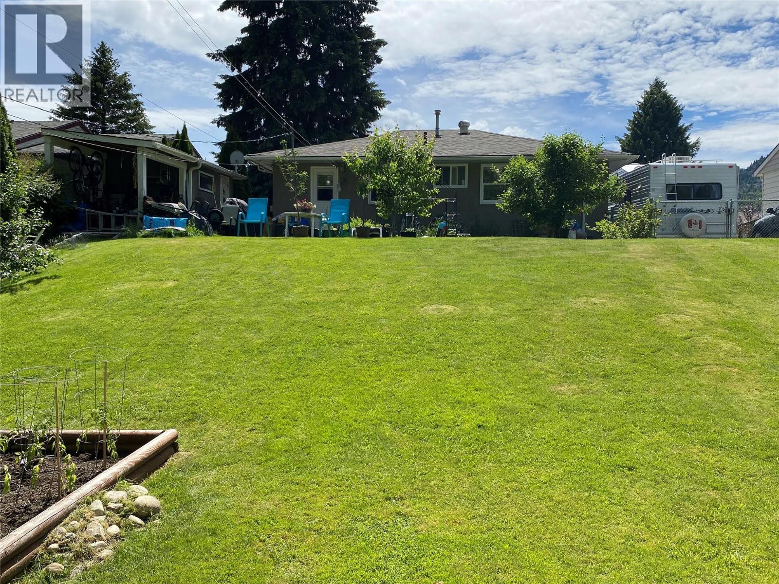 1153 Marianna Crescent, Trail, British Columbia  V1R 5C1 - Photo 30 - 10387564