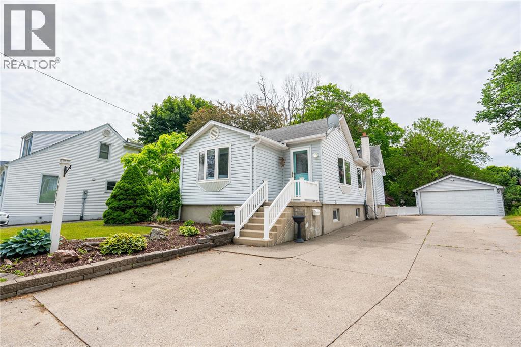1213 Haight Lane, Sarnia, Ontario  N7S 2M6 - Photo 2 - 26013686
