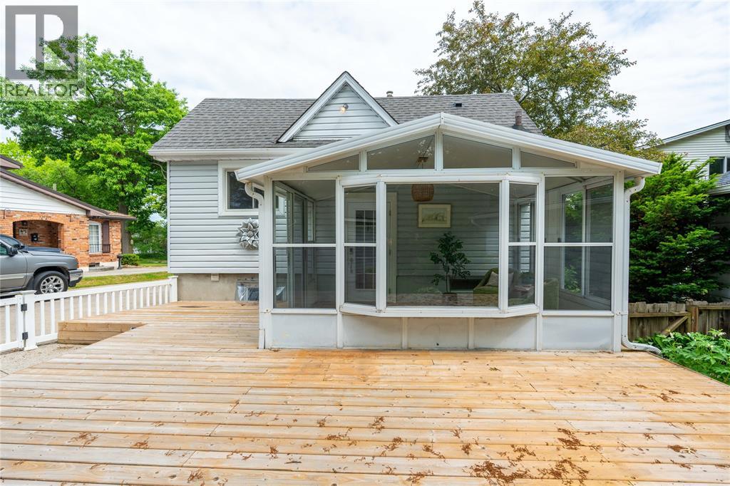 1213 Haight Lane, Sarnia, Ontario  N7S 2M6 - Photo 3 - 26013686
