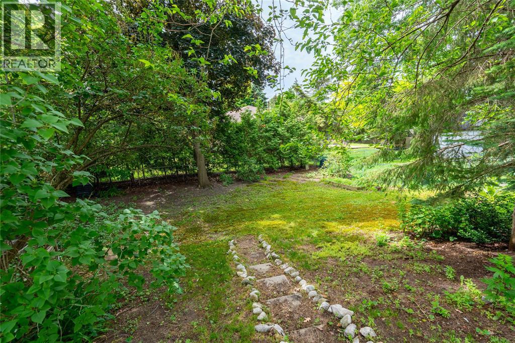1213 Haight Lane, Sarnia, Ontario  N7S 2M6 - Photo 35 - 26013686