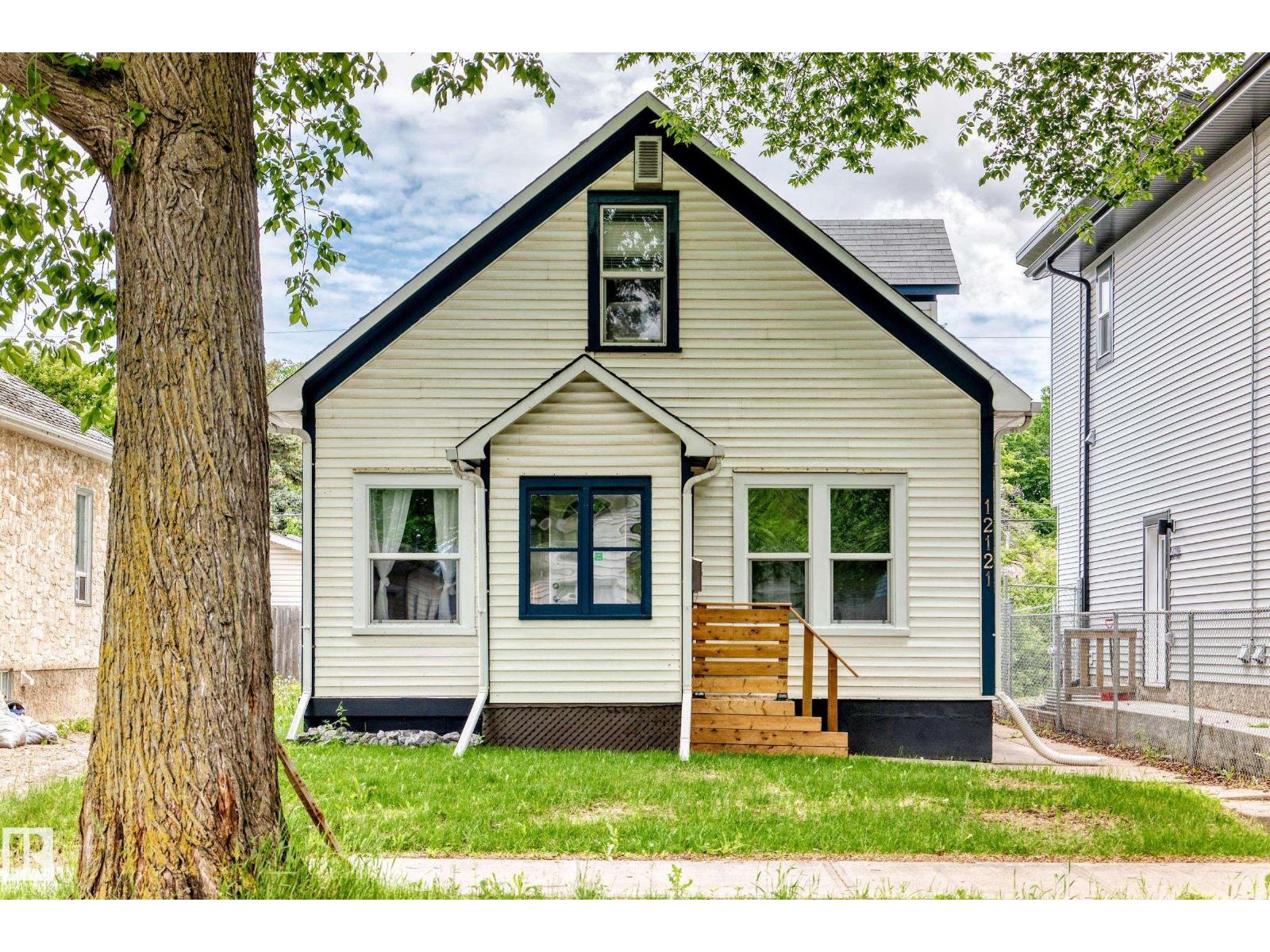 12121 64 St NW, Edmonton, Alberta  T5W 4J8 - Photo 1 - E4493309