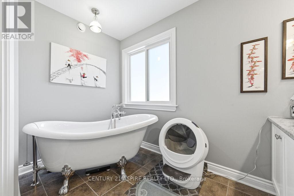 7 Nick Street, Petawawa, Ontario  K8H 0B7 - Photo 22 - X13436782
