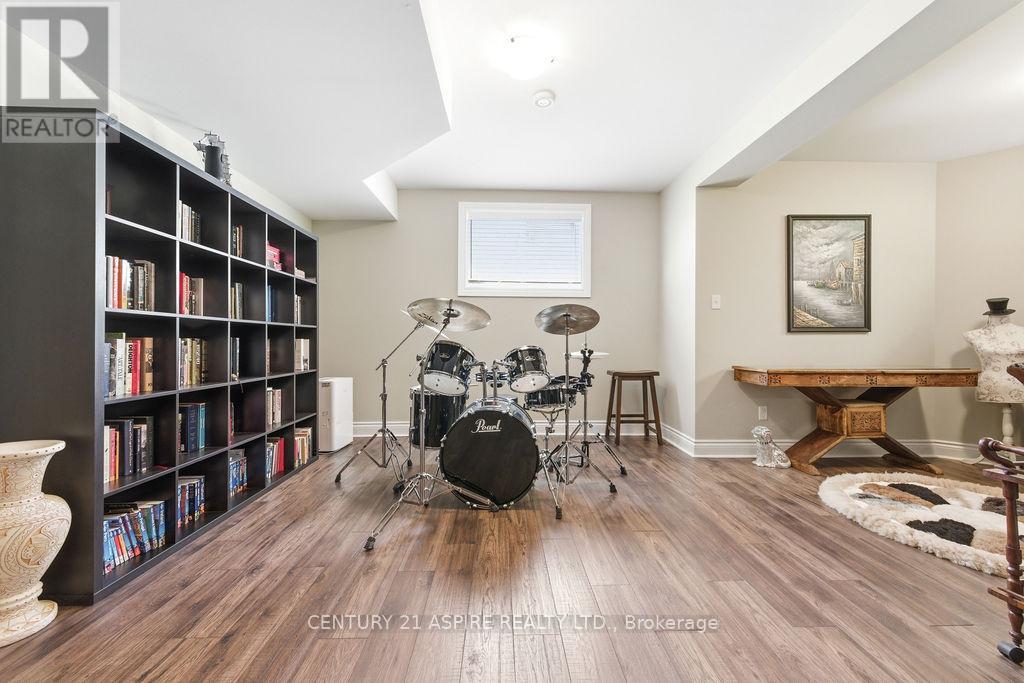 7 Nick Street, Petawawa, Ontario  K8H 0B7 - Photo 32 - X13436782