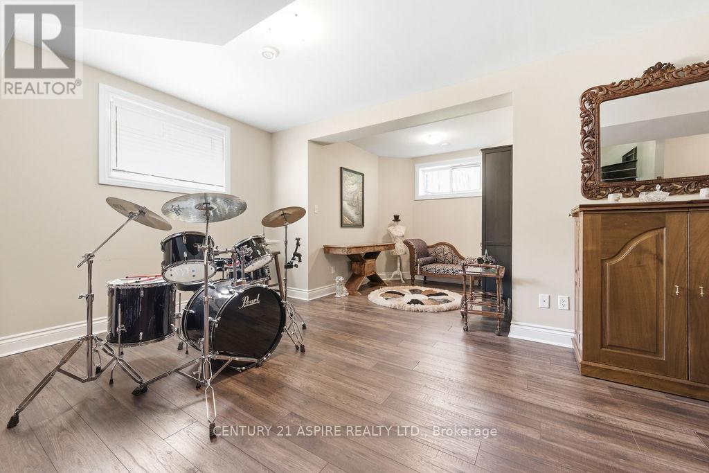 7 Nick Street, Petawawa, Ontario  K8H 0B7 - Photo 33 - X13436782