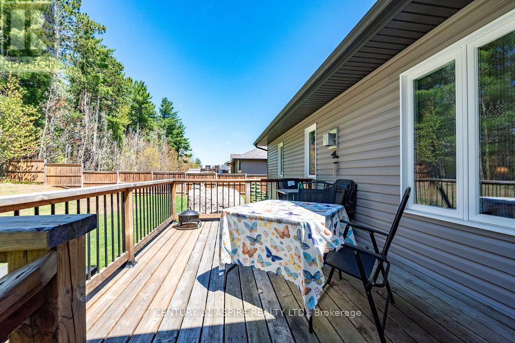 7 Nick Street, Petawawa, Ontario  K8H 0B7 - Photo 45 - X13436782