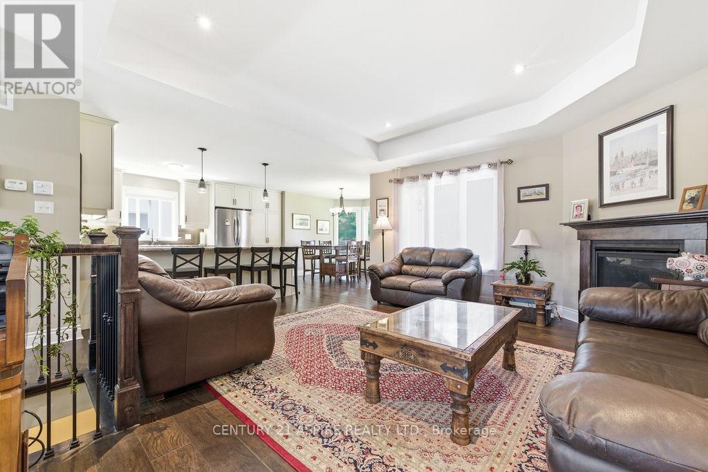 7 Nick Street, Petawawa, Ontario  K8H 0B7 - Photo 6 - X13436782
