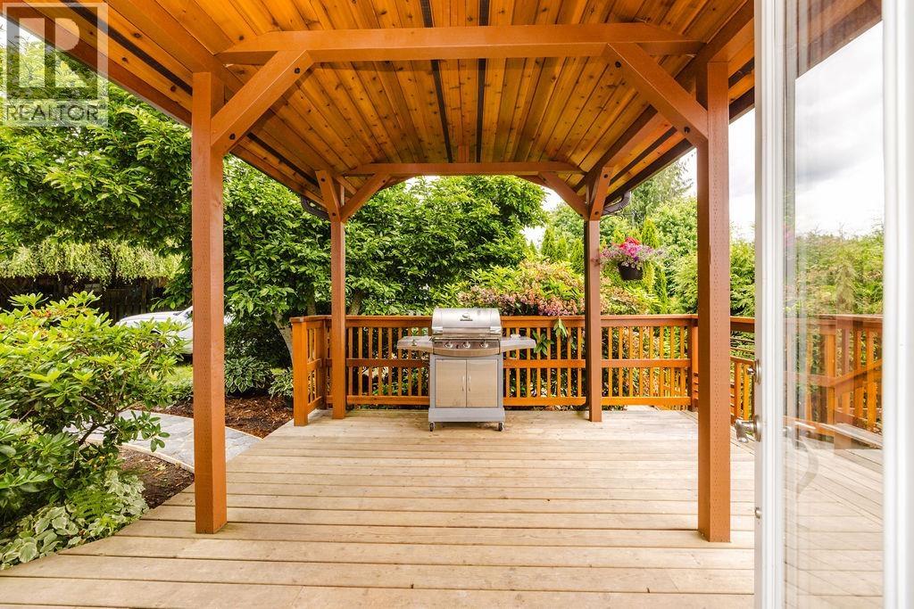1515 Thompson Road, Gibsons, British Columbia  V0N 1V6 - Photo 19 - R3135324
