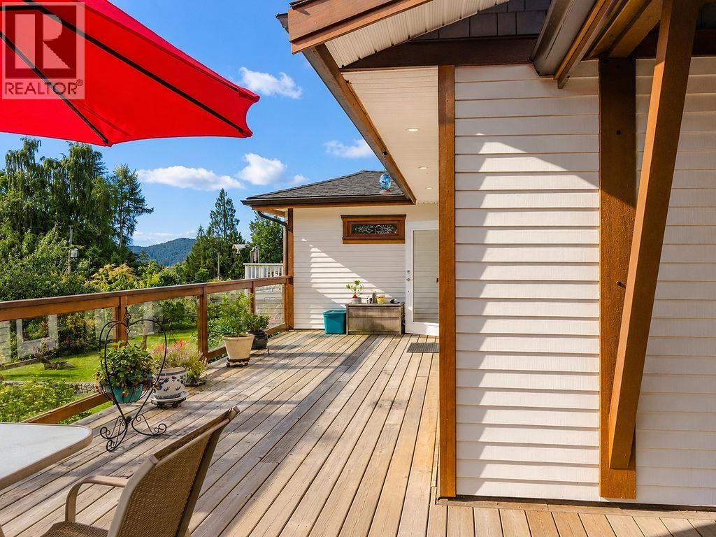 1515 Thompson Road, Gibsons, British Columbia  V0N 1V6 - Photo 21 - R3135324