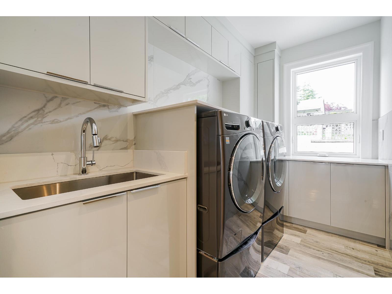 15729 Cliff Avenue, White Rock, British Columbia  V4B 1W3 - Photo 7 - R3135240
