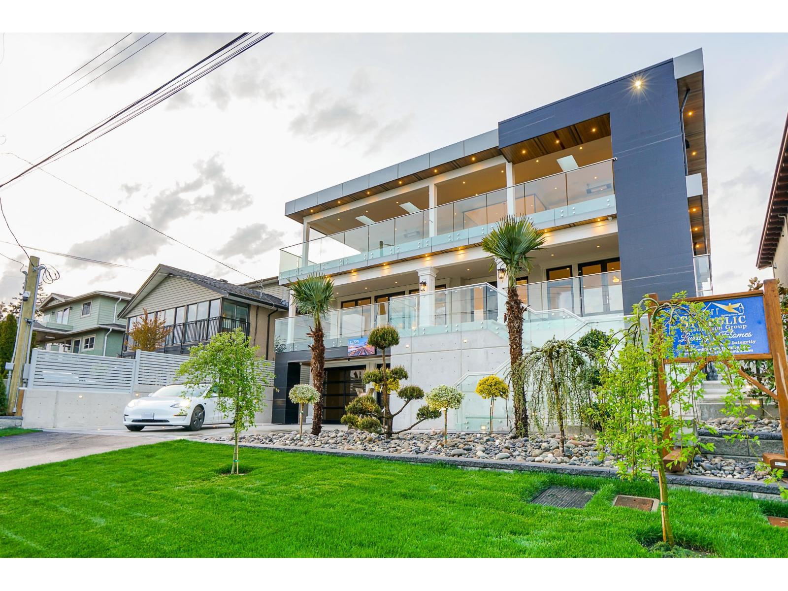 15729 Cliff Avenue, White Rock, British Columbia  V4B 1W3 - Photo 14 - R3135240