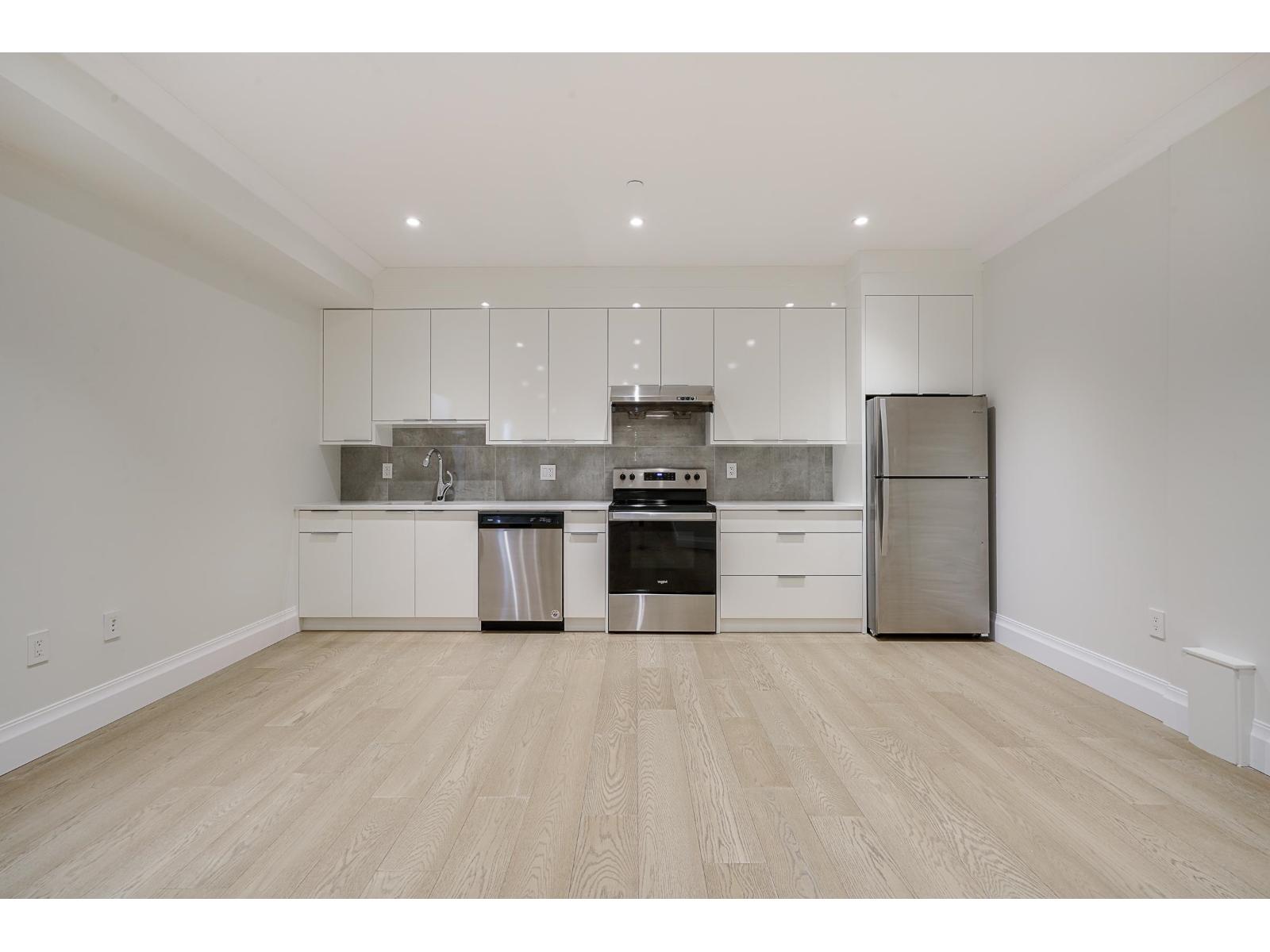 15729 Cliff Avenue, White Rock, British Columbia  V4B 1W3 - Photo 16 - R3135240