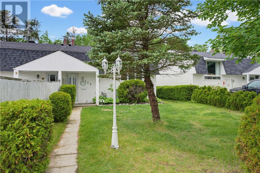123 Marion Street, Chelmsford, Ontario