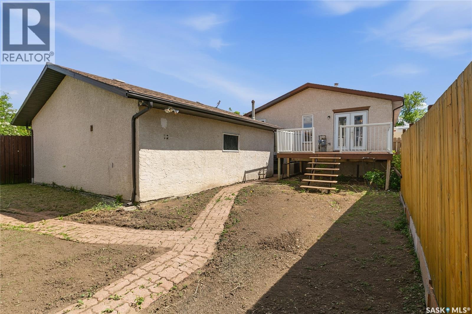986 Rowell Crescent N, Regina, Saskatchewan  S4X 2A6 - Photo 35 - SK039050