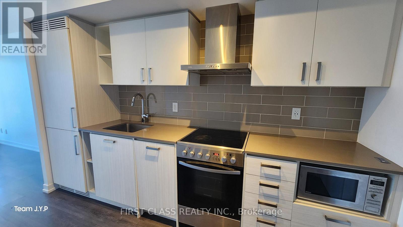 1413 - 125 REDPATH AVENUE, Toronto, Ontario