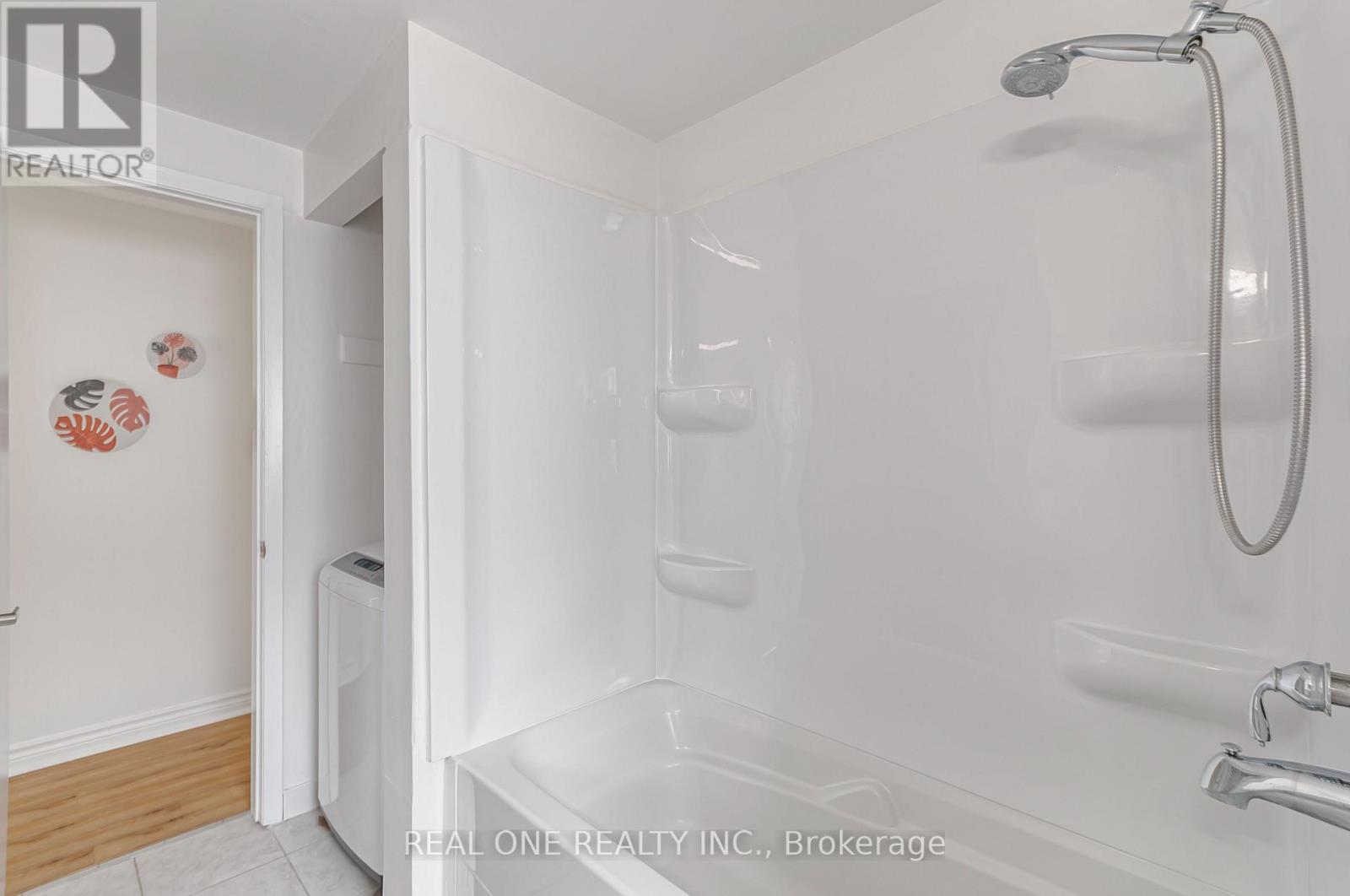 1 Grovenest Drive, Toronto, Ontario  M1E 4J2 - Photo 18 - E13436604