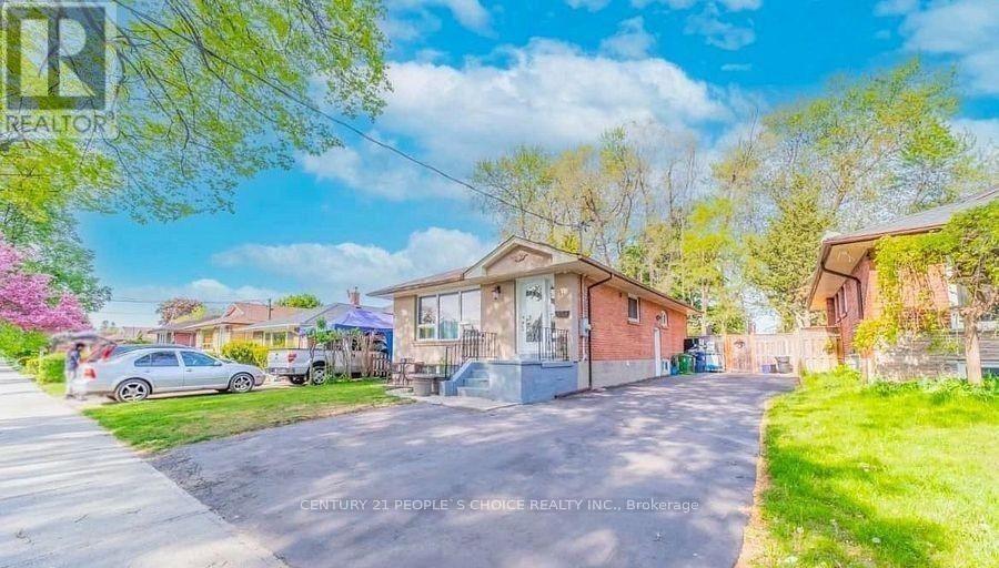 BSMT - 11 ABBEVILLE ROAD, Toronto, Ontario