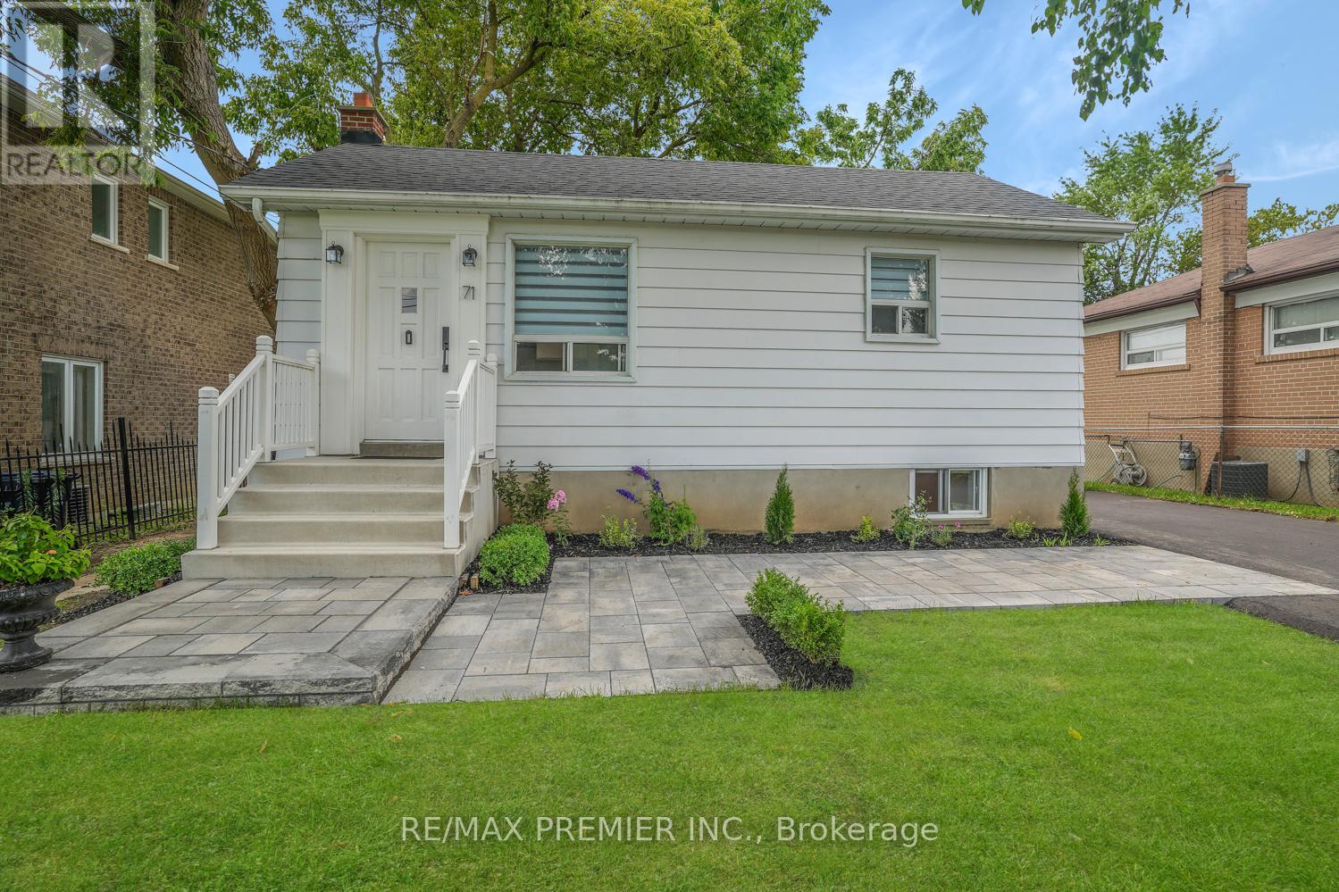 71 CLARK AVENUE, Markham, Ontario
