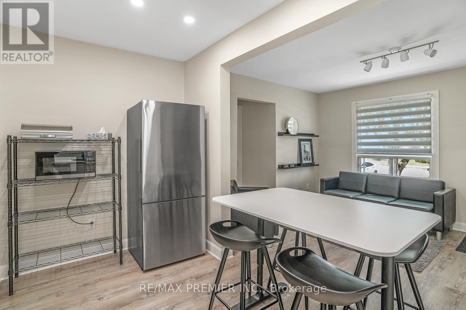 71 Clark Avenue, Markham, Ontario  L3T 1S7 - Photo 10 - N13436708