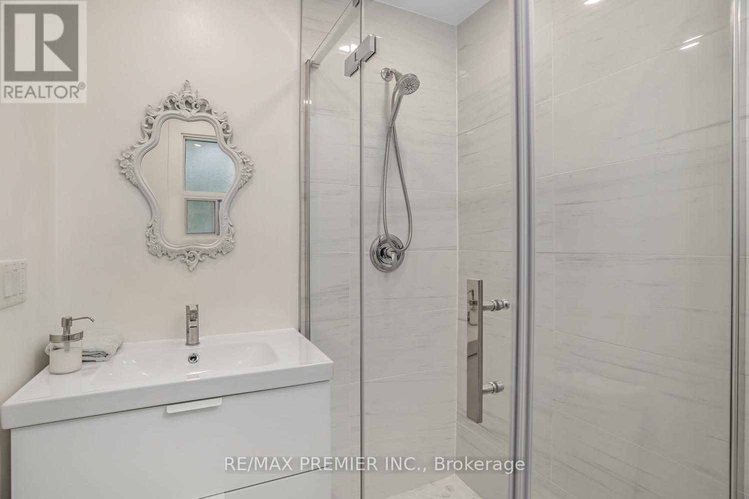 71 Clark Avenue, Markham, Ontario  L3T 1S7 - Photo 15 - N13436708