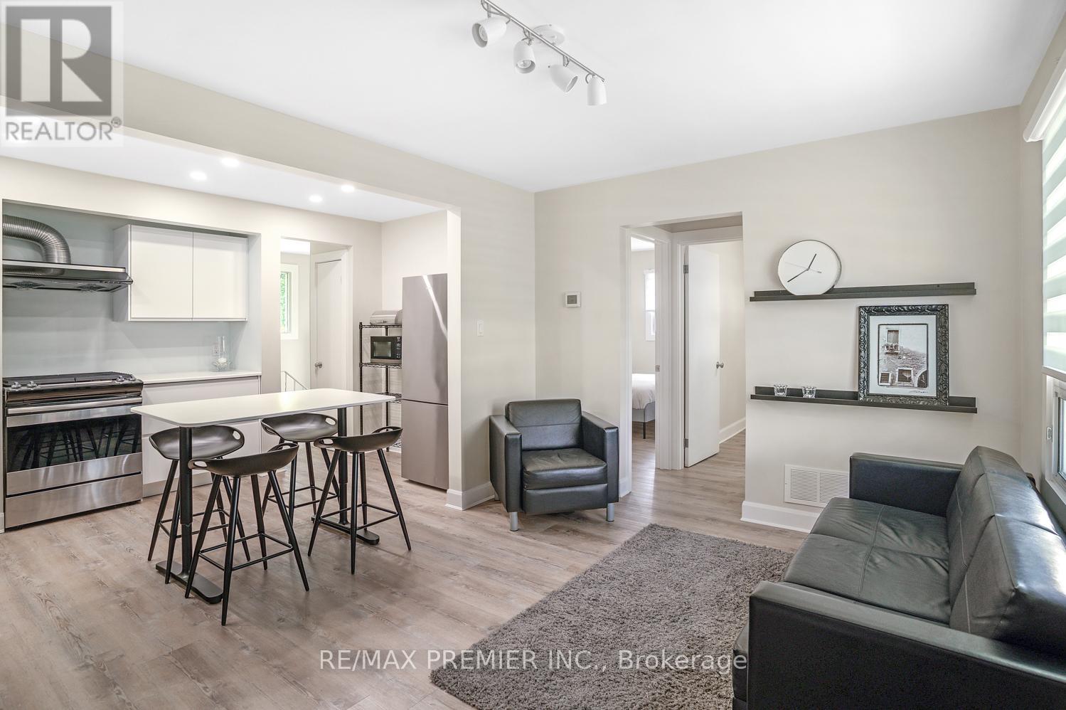 71 Clark Avenue, Markham, Ontario  L3T 1S7 - Photo 7 - N13436708
