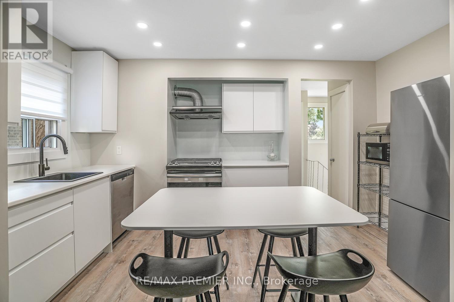 71 Clark Avenue, Markham, Ontario  L3T 1S7 - Photo 8 - N13436708